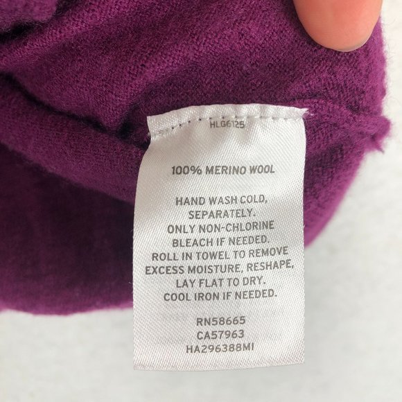 Halogen Women's Size Medium Purple 100% Merino Wool Knit V-Neck Cardigan Sweater - Picture 8 of 9